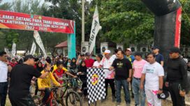 Sekretaris Daerah Aceh Jaya, T Reza Fahlevi buka acara Fun Bike dan Fun Walk, Minggu (19/03/2023). ( Foto untuk Aceh Jaya Post)