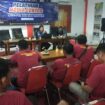 Para peserta sedang mendengarkan pemaparan materi saat mengikuti Pelatihan Media Center digelar oleh PWI Aceh Jaya berlangsung di Aula Koni setempat, Sabtu (30/12/2023) (Foto AJP)