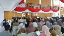 Suasana audiensi perwakilan Eks Honorer dengan Sekda Aceh Jaya yang didampingi Ketua DPRK dan Kepala BKPSDM di Gedung DPRK Aceh Jaya, Senin (22/1/2024) (Foto/Ist)