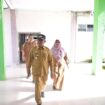 Pj Bupati Aceh Jaya Dr. A. Murtala melakukan kunjungan kerja dan silaturahmi ke Dinas Kesehata Kabupaten Aceh Jaya, Selasa (09/01/2024) (Foto untuk AJP)