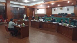 Pemerintah Kabupaten Aceh Jaya menggelar Uji Kompetensi Pejabat Tinggi Pratama selama dua hari, mulai tanggal 12 - 13 Januari 2024 berlangsung di Aula Setdakab Aceh Jaya, Jumat (12/1/2024) (Foto untuk AJP)