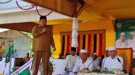 Sekretaris Daerah Aceh Jaya, T Reza Fahlevi memberikan sambutan pada kegiatan peresmian Pesantren Sabilur Rasyad di Komplek Pesantren Sabilur Rasyad, Gampong Sawang, Kecamatan Setia Bakti, Senin (29/01/2024) (Foto untuk AJP)