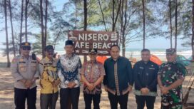 Penjabat (Pj) Bupati Aceh Jaya, Dr. A. Murtala mengunjungi Objek Wisata Pantai Nisero Panga, Kecamatan Panga, Kabupaten Aceh Jaya, Kamis (11/01/2024) (Foto/Kominsa)