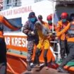 Tim Badan Pencarian dan Pertolongan Nasional (Basarnas) berhasil melakukan evakuasi 69 orang etnis Rohingya yang tenggelam diperairan laut Aceh Barat, Kamis (21/3/2024) (Foto AJP)