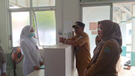 enjabat (Pj) Bupati Aceh Jaya, Dr. A. Murtala., M.Si., dan Sekretaris Daerah Aceh Jaya, T. Reza Fahlevi, MM., melakukan silaturrahmi ke sejumlah dinas di lingkungan Pemerintah Kabupaten Aceh Jaya pada hari pertama kerja pasca libur nasional dan Idul Fitri 1445 H, Selasa (16/04/2023) (Foto untuk AJP)