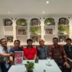 Pertemua Mualem dan pemgurus DPW Partai Aceh di Jakarta, Sabtu (11/5/2024) (Foto AJP)