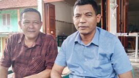 M Jamin (kanan) ketua Demokrat Aceh Jaya bersama Musliadi Z, Mantan Ketua DPRK Aceh Jaya, Senin (13/5/2024) (Foto AJP)