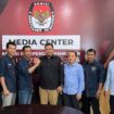 Pengurus PWI Aceh Jaya dan Komisioner KIP Aceh Jaya usai melakukan audiensi sebagai tindak lanjut Surat Edaran PWI Pusat, Rabu (5/6/2024) (Foto untuk AJP)