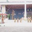 Penjabat Bupati Simeulue, Teuku Reza Fahlevi, SE., MM, memimpin apel gabungan ASN di halaman Tribun Pendopo Bupati setempat, Senin (29/7/2024) (Foto Humas Pemkab Simeulue)