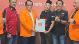 Dewan Pengurus Pusat (DPP) Partai Nanggroe Aceh (PNA) secara resmi mendeklarasikan dukungan kepada pasangan Safwandi- Muslem (SALEM) pada Pemilihan Kepala Daerah Tahun 2024. Dukungan tersebut dibacakan oleh Sekretaris Umum PNA Pusat, Miswar Fuadi di Banda Aceh, Sabtu (17/8/2024) (Foto/Ist)