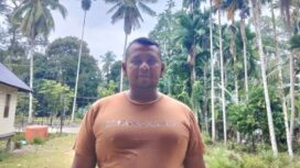 Pemuda Kecamatan Darul Hikmah, Aceh Jaya, Darkasyi yang juga berprofesi sebagai pekebun (Foto/Ist)