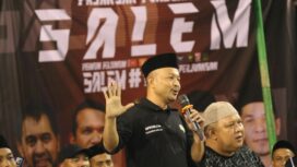 Safwandi saat menggelar silaturahmi dengan Warga Lueng Gayo dan Cot Trap, di Lapangan Bola Volly Gampong Lueng Gayo, Kecamatan Teunom, Sabtu (21/9/2024) (Foto AJP)