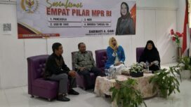 Anggota DPD RI/MPR RI Darwati A. Gani menggelar Sosialisasi Empat Pilar Kebangsaan di Aula Sekolah Tinggi Ilmu Ekonomi Sabang (STIES) Banda Aceh pada Kamis (24/4/2025) (Foto/Ist)