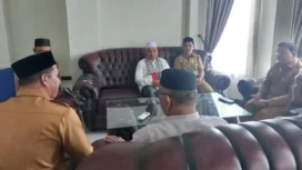 Wakil Bupati Aceh Jaya, Muslem D, didamping Pj. Sekda Aceh Jaya, Juanda, melakukan kunjungan ke Masjid Agung Baitul Izzah untuk memastikan kesiapan fasilitas dan sarana pendukung bagi jamaah, Senin (24/02/2025) (Foto/Ist)