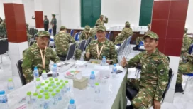 Bupati Aceh Jaya, Safwandi (tengah) bersama Wakil Bupati Aceh Jaya, Muslem D saat menghadiri mengikuti rangkaian acara Retret Kepala Daerah yang berlangsung di Akademi Militer (Akmil) Magelang, Kamis (27/02/2025) (Foto/Ist)