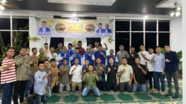 Bupati Aceh Jaya, Safwandi sat menghadiri kegiatan buka puasa bersama dengan KNPI Aceh Jaya,  Jumat (28/3/2025) (Foto/Ist)