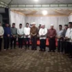 rombangan Pemkab melakukan takziah ke kediaman almarhum Abu Kuta Krueng, Jumat (20/02/2025) (Foto/Ist)