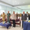 Wakil Bupati Aceh Jaya, Muslem D, SE membuka secara resmi kegiatan Konsultasi Publik Rancangan Awal RPJMK Kabupaten Aceh Jaya Tahun 2025-2029 dan RKPK Aceh Jaya Tahun 2026 yang berlangsung di Aula DPMPKB daerah setempat, Senin (14/4/2025) (Foto/Ist)