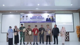 Bupati Aceh Jaya, Safwandi, S.Sos secara resmi meluncurkan program unggulan 100 hari kerja Bupati Dan Wakil Bupati Aceh Jaya yaitu program”Aceh Jaya Bebas Pasung” yang berlangsung di Aula Dinas Kesehatan Aceh Jaya, Kamis (24/4/2025) (Foto/Ist)