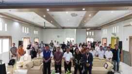 Penjabat Sekretaris Daerah ( Sekda) membuka secara resmi Sosialisasi Tips lewat beasiswa Afirmasi LPDP yang dilaksanakan Komite Nasional Pemuda Indonesia (KNPI) Aceh Jaya di Aula Dinas Kesehatan setempat, Rabu (5/2/2025) (Foto/Ist)