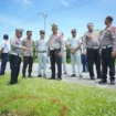 Dirlantas Polda Aceh Kombes Pol M Iqbal Alqudusy di dampingi kepala Jasa Raharja Aceh dan Dishub yang di dampingi Kasat Lantas Polres Aceh Jaya melakukan peninjauan langsung ke TKP laka lantas dengan menyertakan Tim Traffic Accident Analysis, Senin (21/4/2025) (Foto/Ist)