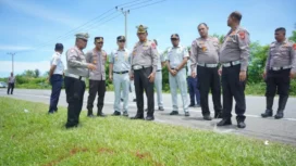 Dirlantas Polda Aceh Kombes Pol M Iqbal Alqudusy di dampingi kepala Jasa Raharja Aceh dan Dishub yang di dampingi Kasat Lantas Polres Aceh Jaya melakukan peninjauan langsung ke TKP laka lantas dengan menyertakan Tim Traffic Accident Analysis, Senin (21/4/2025) (Foto/Ist)