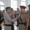 Kapolres Aceh Jaya, AKBP. Zulfa Renaldo memimpin upacara serah terima jabatan (Sertijab) sejumlah pejabat penting di lingkungan Polres setempat yang berlangsung di Aula Mapolres Aceh Jaya, Senin (28/4/2025) (Foto/Ist)