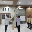 Sekretaris Umum Pengurus PBSI Aceh, Ir Muchsin melantik Pengurus Persatuan Bulutangkis Indonesia (PBSI) Kabupaten Aceh Jaya periode 2025-2028 yang berlangsung di Aula Dinas Kesehatan komplek perkantoran Bupati Aceh Jaya, (24/5/2025) (Foto/Ist)
