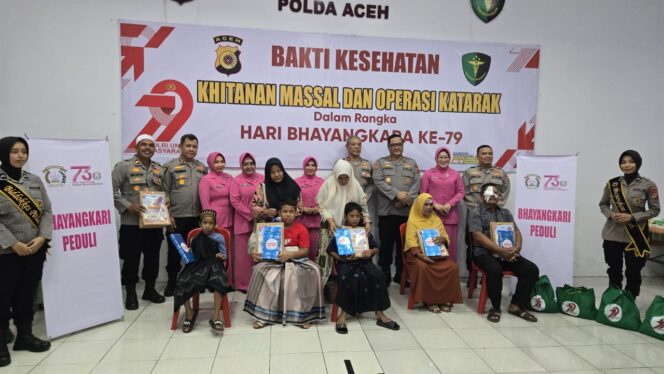 
 Hari Bhayangkara ke- 79, Biddokkes Polda Aceh Gelar Khitan Massal dan Operasi Katarak