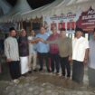 Sekretaris Daerah (Sekda) Kabupaten Aceh Jaya, T. Reza Fahlevi meninjau langsung lokasi pelaksanaan Pemilihan Keuchik (Pilchik) Serentak di Desa Lamme, Kecamatan Jaya, Jumat malam (4/7/2025) (Foto/Ist) 