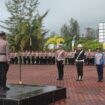 Polres Aceh Jaya menggelar Apel Pasukan Operasi Patuh Seulawah 2025 di halaman Mapolres setempat, Senin (14/7/2025) ( Foto/Humas Polres Aceh Jaya) 