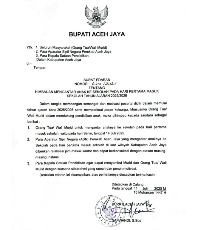 
 Bupati Aceh Jaya Imbau Orang Tua Dampingi Anak pada Hari Pertama Sekolah