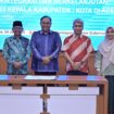Sekda Aceh Jaya, Reza Fahlevi hadiri kegiatan Lokakarya bertajuk “Komitmen Untuk Gizi: Dari Bukti Menuju Dampak – Mewujudkan Program Gizi yang Terarah, Terintegrasi, dan Berkelanjutan”, yang digelar di Gedung Serbaguna Kantor Gubernur Aceh, Kamis (24/07/2025) (Foto/Ist)