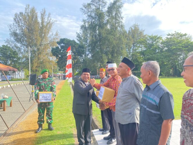 
 Plt Sekda Aceh Jaya Hadiri Peringatan HUT Ke-80 TNI