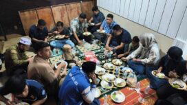 Momen kebersamaan Pengurus DPD KNPI Aceh Jaya berbuka puasa di Caffee Teluk Senja, Kamis (19/3/2026) (Foto/Ist) 