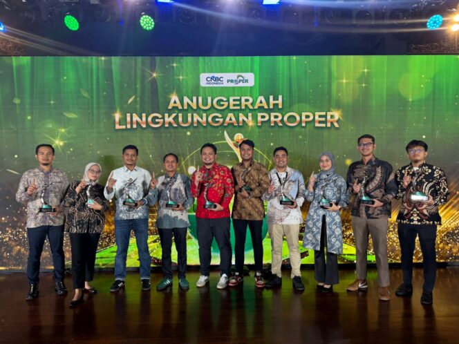 
 Pertamina Patra Niaga Regional Sumbagut Borong 12 PROPER Hijau, Perkuat Aksi Nyata Jaga Lingkungan dan Pemberdayaan Masyarakat