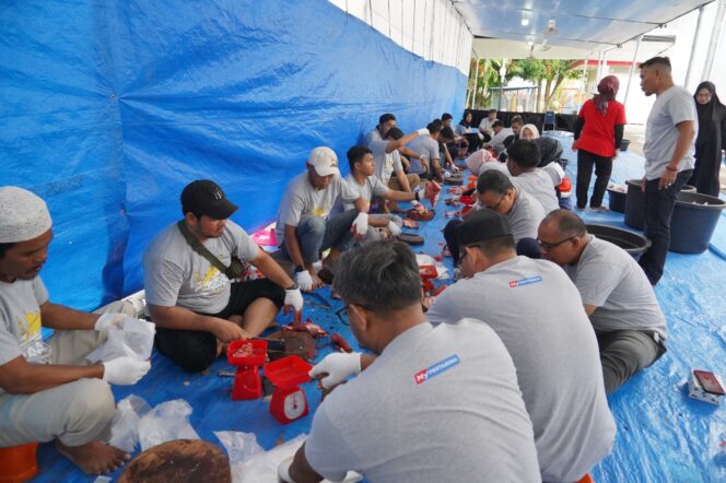 
 Pertamina Salurkan Daging Kurban untuk Masyarakat di Hari Raya Iduladha 1447 H