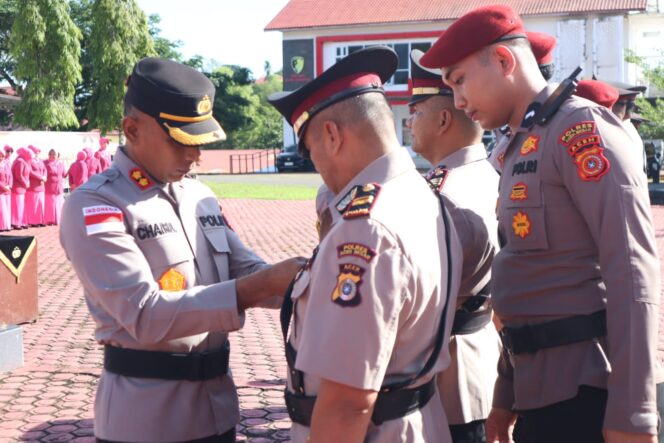 
 Kapolres Aceh Besar Pimpin Sertijab Sejumlah Pejabat Utama dan Kapolsek Jajaran