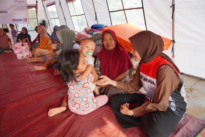 
 Pertamina Regional Sumbagut Periksa Kesehatan Gratis bagi Masyarakat Terdampak Banjir Padang