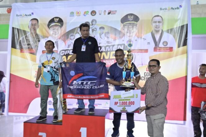 
 Tim Taekwondo Aceh Jaya raih piala overall pada Bupati Open Championship 2026