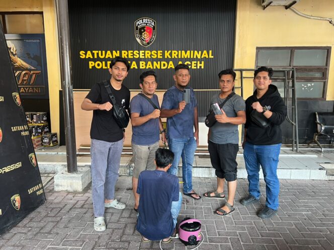 
 Polisi mengamankan pelaku pencurian yang merupakan residivis curanmor.