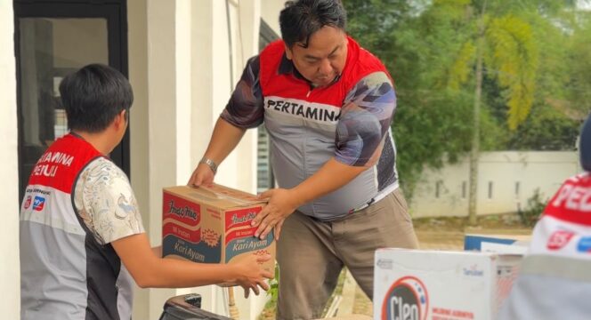 
 Pertamina Salurkan Bantuan ke Masyarakat Terdampak Banjir di Tamiang